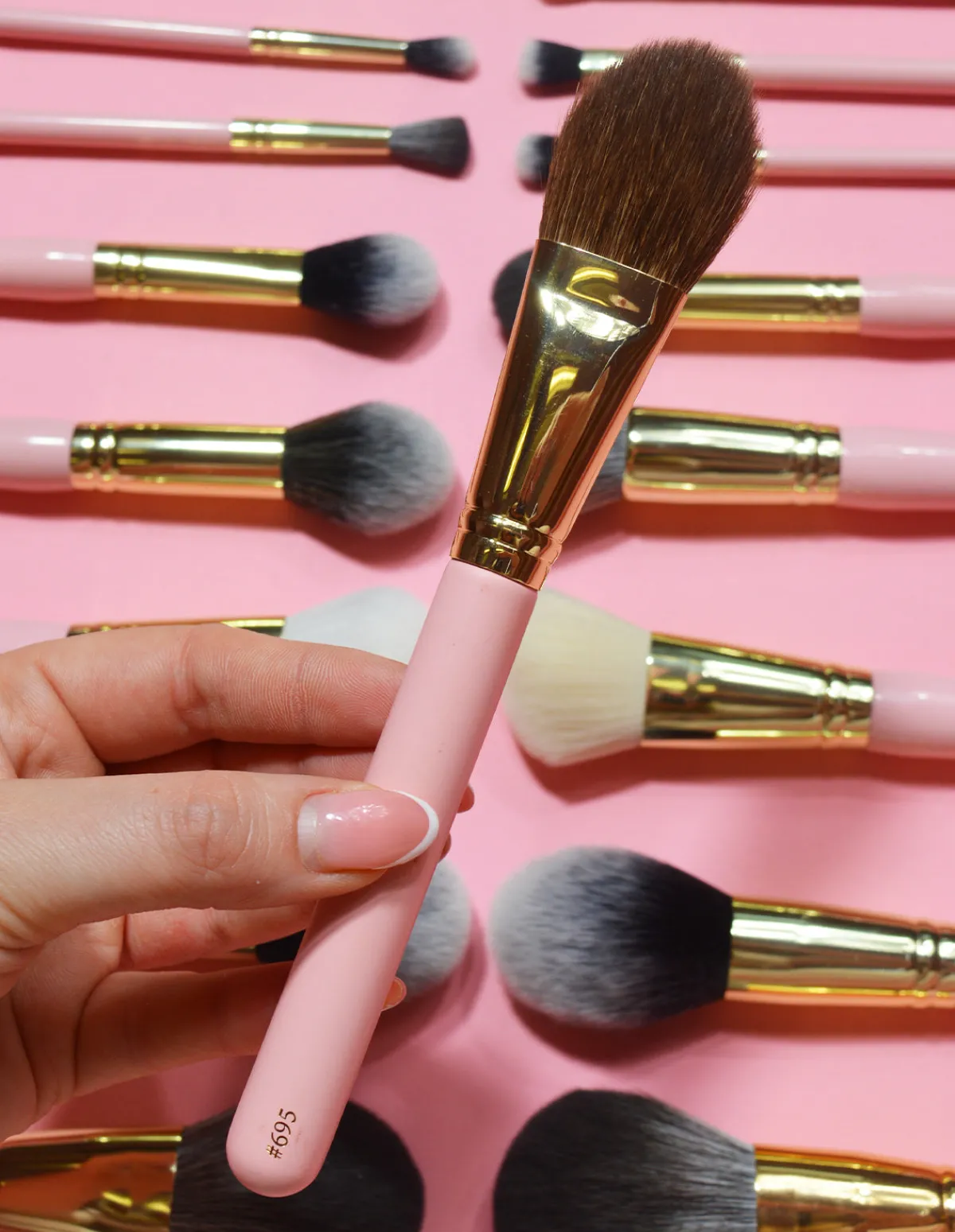 P. Louise P.Louise #695 Brush- Single Brushes