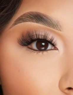 P. Louise P.Louise Lashes - Blink In Beauty- Lashes