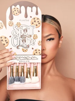 P. Louise P.Louise Spoilt For Choice Brush Set- Brush Sets